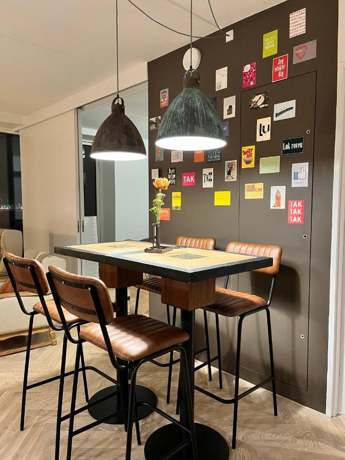 Apartment Directly To Seafront Of Bassin 7 With Big Balcony And Free Parking Århus Exterior foto