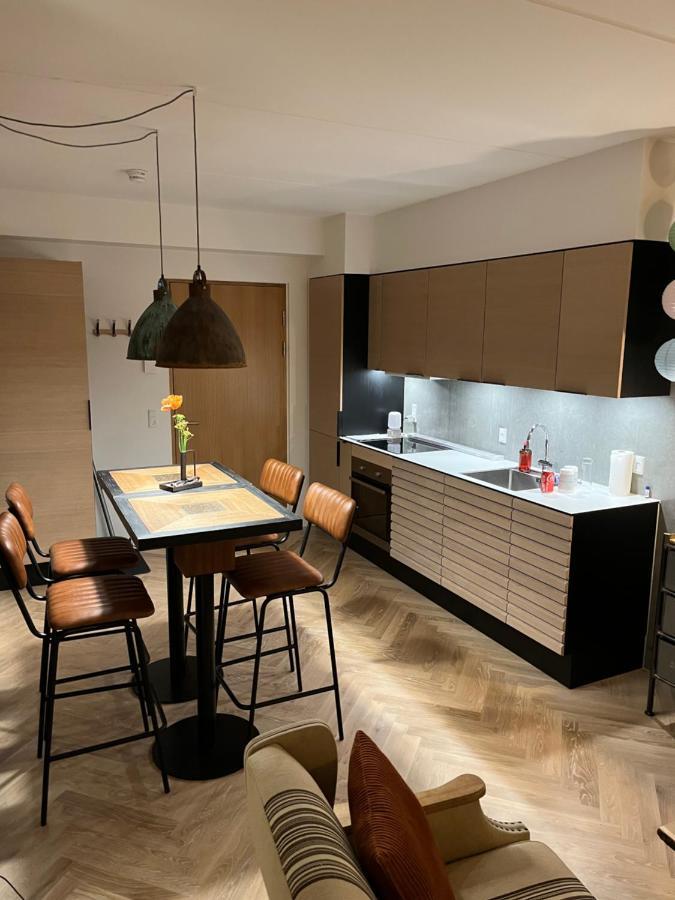 Apartment Directly To Seafront Of Bassin 7 With Big Balcony And Free Parking Århus Exterior foto