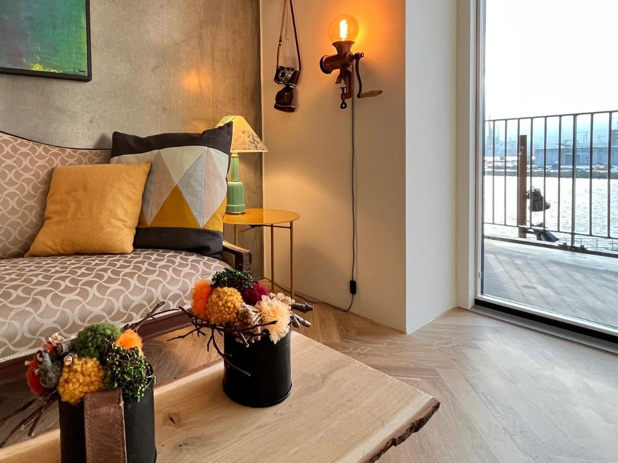 Apartment Directly To Seafront Of Bassin 7 With Big Balcony And Free Parking Århus Exterior foto