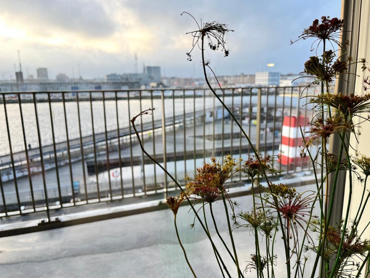 Apartment Directly To Seafront Of Bassin 7 With Big Balcony And Free Parking Århus Exterior foto