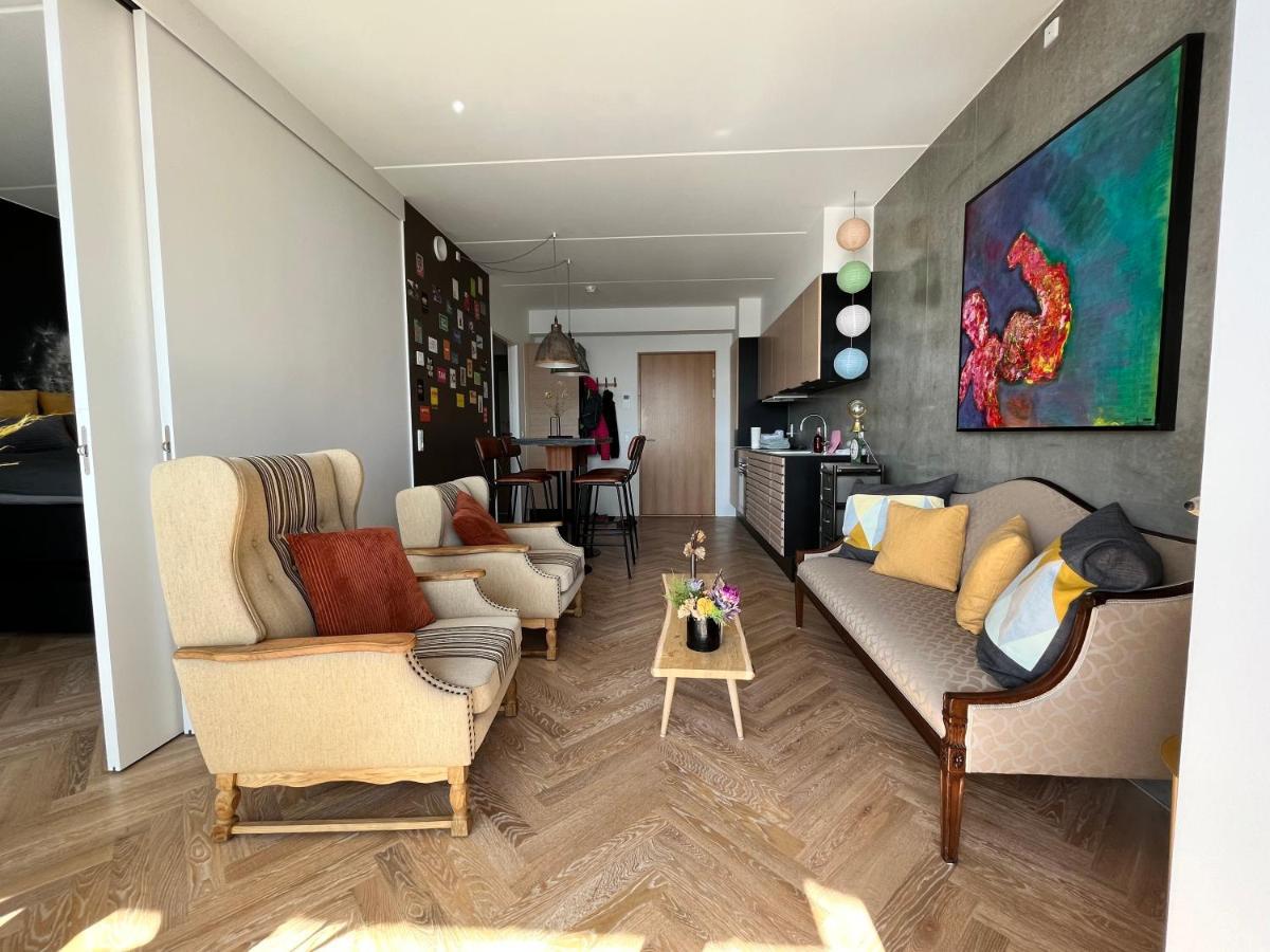 Apartment Directly To Seafront Of Bassin 7 With Big Balcony And Free Parking Århus Exterior foto